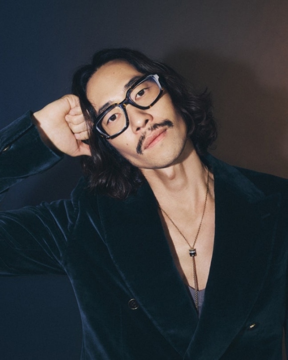 배우 류승범이 <더팩트>와 만나 넷플릭스 영화 굿뉴스 공개 관련 인터뷰를 진행했다. /넷플릭스