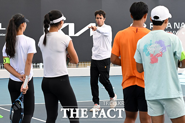 한국 테니스 유망주 만난 라파 나달 아카데미.