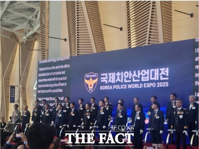 국내 유일의 치안․보안․안전산업 전문 전시회인 ‘2025 국제치안산업대전(KOREA POLICE WORLD EXPO 2025)’이 22일 인천 송도컨벤시아에서 개막했다./인천시