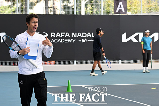 한국 테니스 유망주 만난 라파 나달 아카데미.