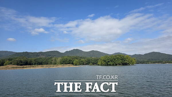 대청호 자연 경관. /정예준 기자