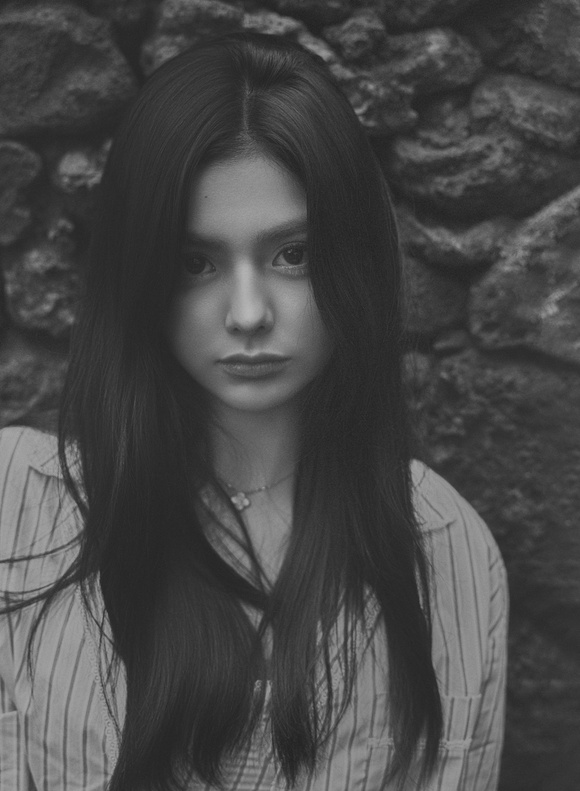 K팝 가수를 꿈꾸던 멕시코 피겨 유망주 아이사가 지난 18일 싱글 Skate to Stage를 발매하고 데뷔했다. /미나리엔터