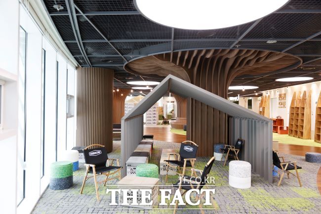 경기도서관 3층 모습. /경기도