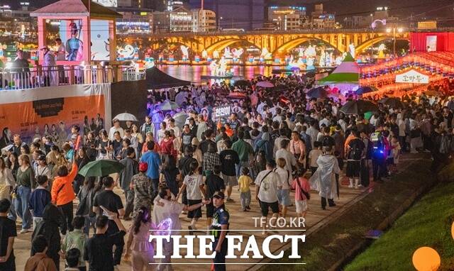 진주10월 축제장 모습 /진주시