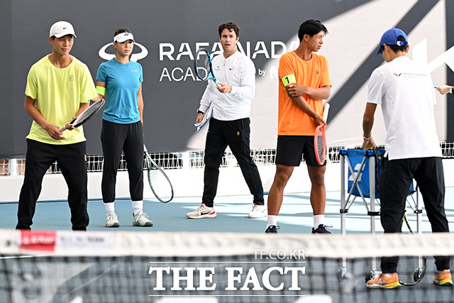 한국 테니스 유망주 만난 라파 나달 아카데미.