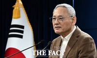  [단독] '유인촌 지지' 예술인 과반 선정?…예술지원 사업 공정성 논란