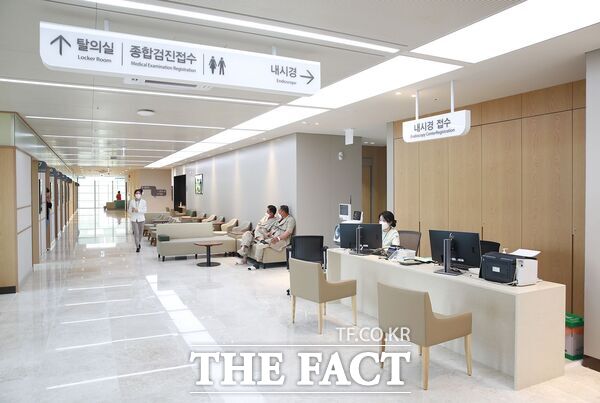 건양대병원 헬스케어센터가 인공지능(AI) 기반 영상검사 판독 보조 시스템을 도입해 수검자들로부터 큰 호응을 얻고 있다. 사진은 건양대병원 헬스케어센터 전경. /건양대병원