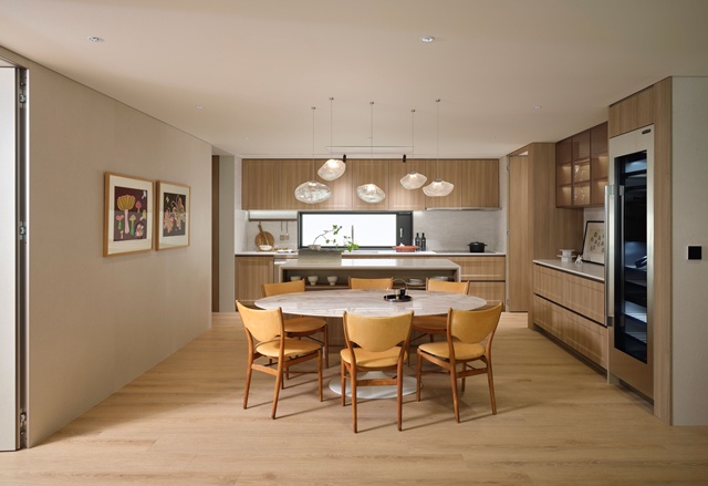 대형 건설사들이 잇달아 인테리어 상품을 내놓고 있다. 사진은 DL이앤씨의 인테리어 상품 디 셀렉션의 주방이다. /DL이앤씨