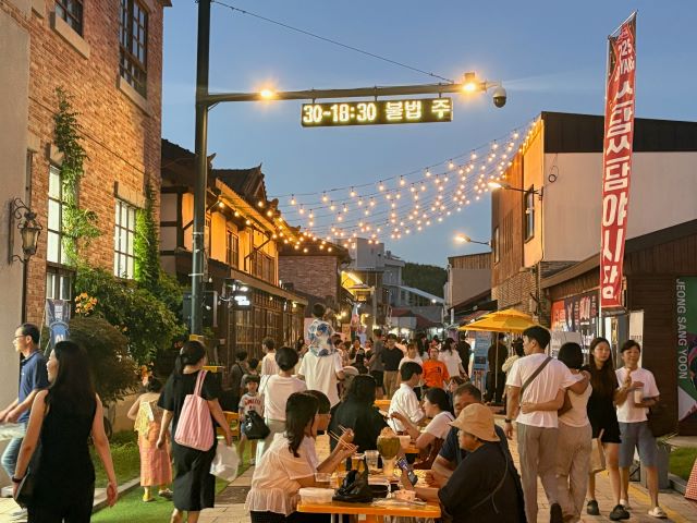 쓰담쓰담 야시장. /담양군