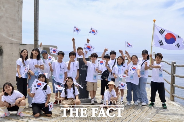 도전! 꿈 성취 인증제 한마당 우리 땅 독도지킴이 활동 모습. / 경북도교육청