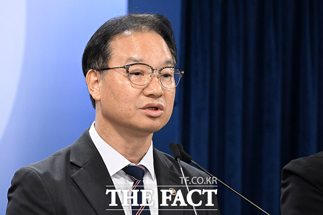 김영수 국무조정실 국무 1차장이 23일 오전 서울 종로구 정부서울청사에서 10.29 이태원 참사 합동감사 결과를 브리핑하고 있다. /남용희 기자