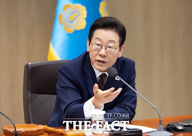 이재명 대통령은 23일 사정기관 공직자들의 공적 권한은 사회 질서를 유지하는 소금과 같은 최후의 보루가 아닌가라며 공정하고 정당한 행사를 강조했다. 이 대통령이 14일 용산 대통령실에서 주재한 제45회 국무회의에서 발언하고 있다. /대통령실