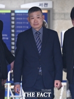  구속 심사 마친 김동혁 전 국방부 검찰단장 [포토]