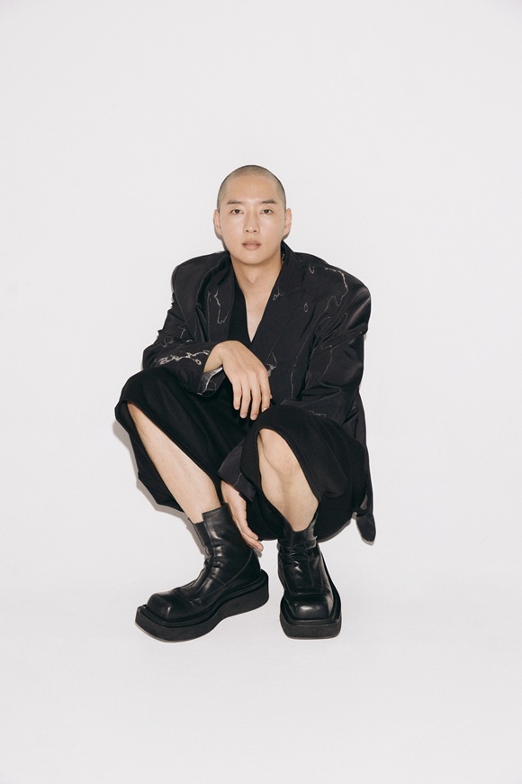 배우 강영석이 <더팩트>와의 인터뷰를 통해 한계를 두지 않고 어떤 역할이든 할 수 있는 최선을 다하고 싶다고 밝혔다. /㈜쇼박스