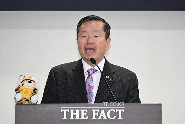 최문영 미주리대 전교 총장이 축사를 하고 있다.