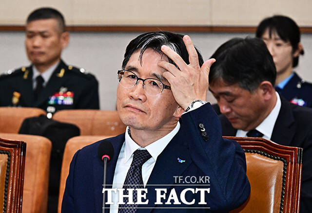 오동운 공수처장이 24일 오후 서울 여의도 국회 법제사법위원회에서 열린 고위공직자범죄수사처에 대한 국정감사에 출석해 질의를 듣고 있다. /국회=배정한 기자