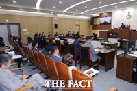  서천군의회, 군정질문서 신청사 부실·재정 논란 집중 질타