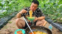  [인플루언서 프리즘] 흙냄새 담긴 콘텐츠…농부 크리에이터 '눈길'