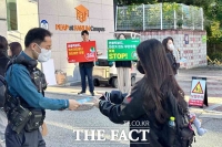  청소년 자전거·전동킥보드 안전이용 캠페인 펼치는 송파구청 [포토]