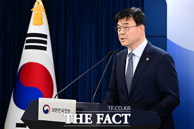 이상경 국토교통부 제1차관의 사의 표명에 대해 국민의힘이 자신의 발등을 찍은 결과라고 직격했다. /임영무 기자