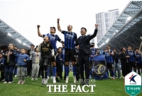 '생존왕' 인천, 2부 강등 1년 만에 1부 '감격'...윤정환 지도력 빛났다