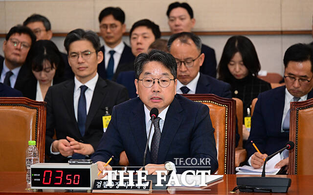 검찰 향한 현안 질의 답변하는 노만석 직무대행.