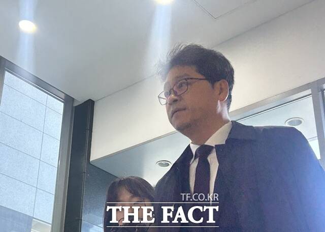 박석일 전 공수처 수사3부장검사가 27일 오전 서울 서초구 채상병특검 사무실에 출석하고 있다. /김해인 기자