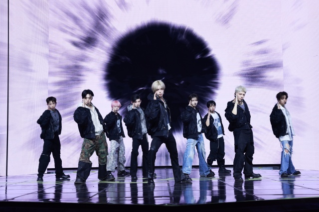 그룹 앤팀이 28일 오후 서울 용산구 블루스퀘어 SOL트래블홀에서 한국 데뷔앨범 Bacl to Life의 발매 기념 미디어 쇼케이스를 열고 한국 활동을 시작했다./YX레이블즈