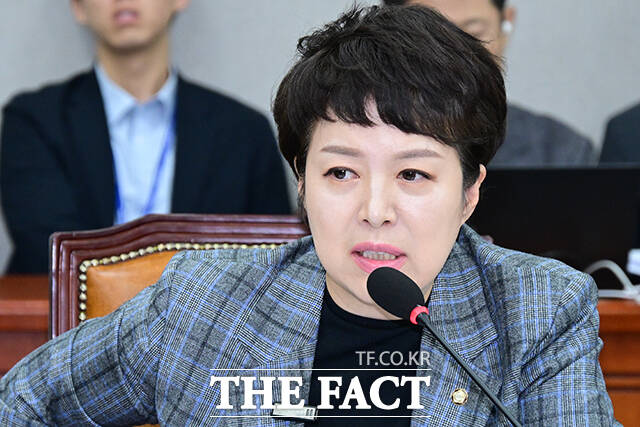 김은혜 국민의힘 의원이 더불어민주당의 혐중 프레임을 강하게 비판했다. 사진은 김 의원. /남윤호 기자