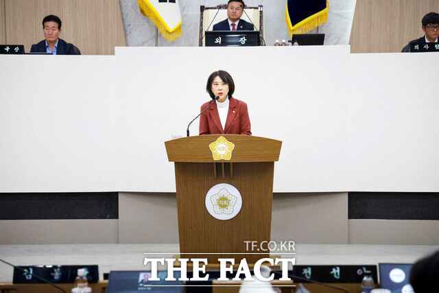 전선아 당진시의원은 29일 5분 자유발언을 통해 ‘당진 전통시장 장날 셔틀버스 도입’을 제안했다. /당진시의회