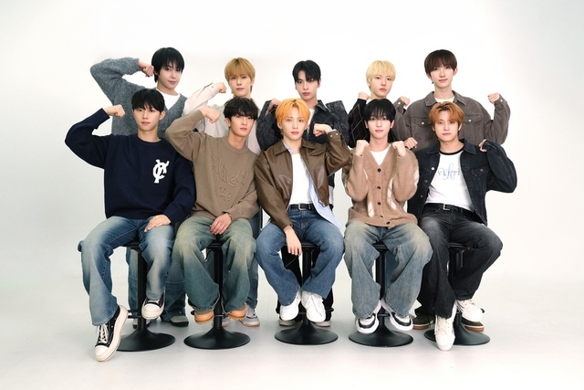 그룹 싸이커스가 미니 6집 HOUSE OF TRICKY : WRECKING THE HOUSE 발매 인터뷰를 진행했다. 멤버들은 이 앨범이 시리즈를 잘 마무리하고 새로운 챕터를 기대하게 하는 트리거 역할을 했으면 좋겠다고 말했다. /KQ엔터