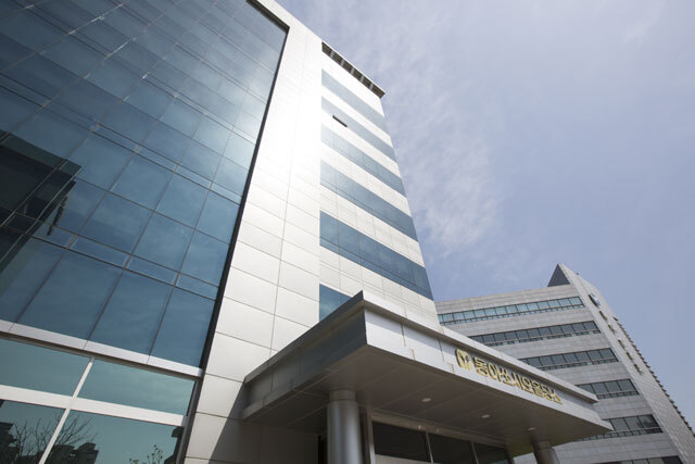 동아쏘시오홀딩스가 올해 3분기 연결 기준 매출 3826억원, 영업이익은 333억원을 달성했다고 29일 공시했다. /동아쏘시오홀딩스