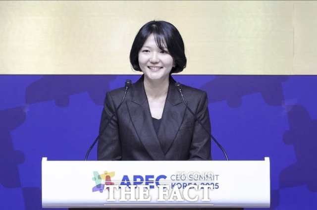 29일 경북 경주예술의전당에서 열린 아시아태평양경제협력체(APEC) CEO 서밋에서 최수연 네이버 대표가 주제발표를 하고 있다. /뉴시스