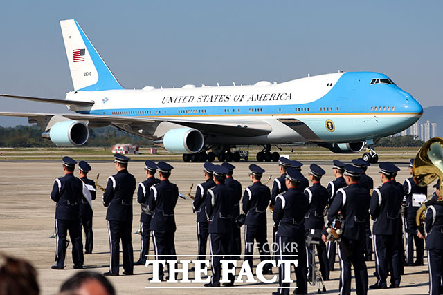 이번 방한은 한미 정상회담과 아시아태평양경제협력체(APEC) 정상회의 참석을 위한 것으로, 양국 간 안보·경제 협력 강화 방안이 집중 논의될 전망이다. /APEC 2025 KOREA & 연합뉴스