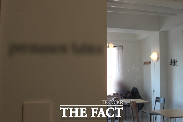 지난 21일 중국인을 받지 않겠다는 공지를 내걸었던 서울 성동구 서울숲 인근의 A 카페. /성동구=유영림 기자