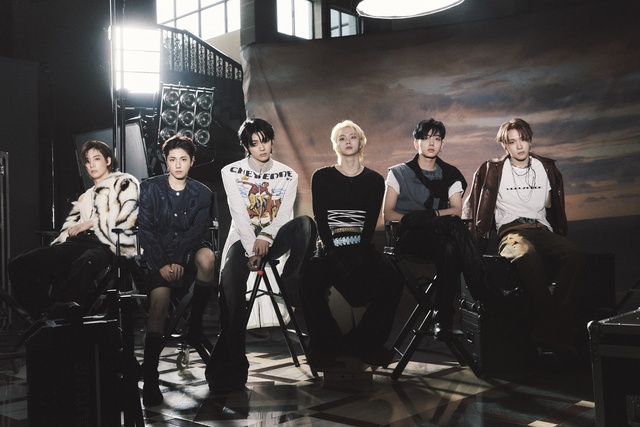 보이넥스트도어가 지난 20일 발매한 미니 5집으로 외신의 찬사를 받았다. 세대를 초월한 공감, 독자적인 색을 더 단단히 다졌다 등의 평이다. /KOZ엔터