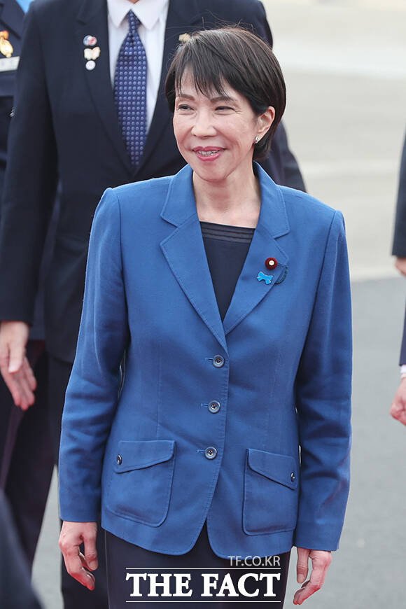 밝은 표정의 다카이치 총리. /APEC 2025 KOREA & 연합뉴스