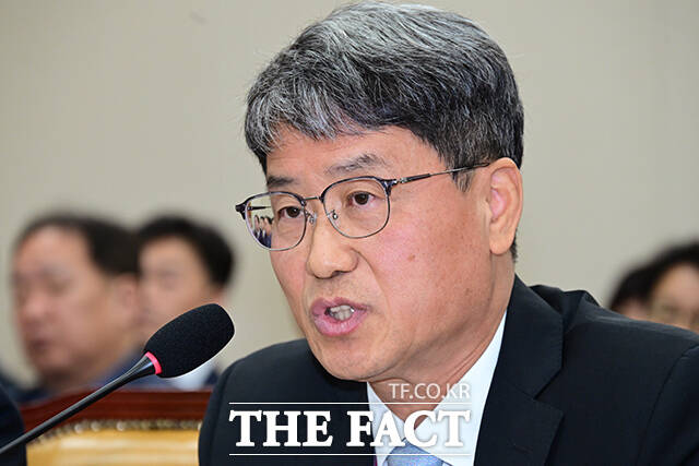 반상권 방송미디어통신위원회 위원장 직무대리.