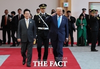  [속보] 트럼프 '한국 핵추진 잠수함, 美 필리 조선소에서 건조'