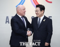  [2025 APEC] 李 대통령, 뉴질랜드와 정상회담…