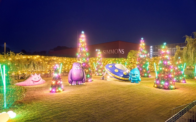 시몬스가 시몬스 테라스에서 크라스마스 트리를 선보인다. /시몬스