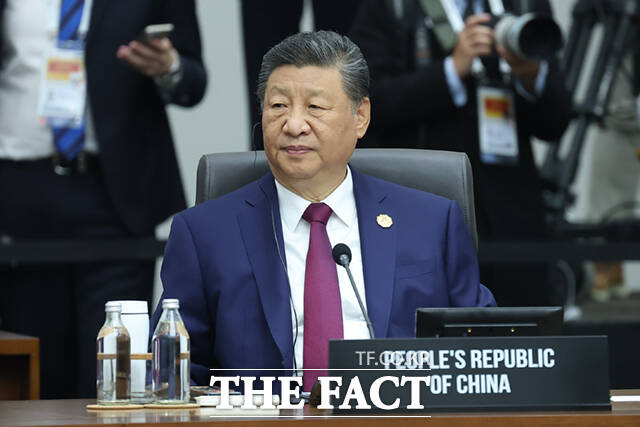 시진핑 중국 국가주석이 31일 경주에서 열린 아시아태평양경제협력체(APEC) 정상회의에서 다자무역 체제를 함께 수호하고 진정한 다자주의를 실천하자고 제안했다. 사진은 이날 경주 화백컨벤션센터에서 개최된 APEC 본회의에 참석한 시 주석. /APEC 2025 KOREA & 연합뉴스