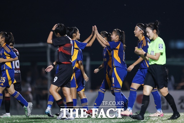 지난 6월 합천군에서 열린 여왕기축구대회 한 장면. /합천군