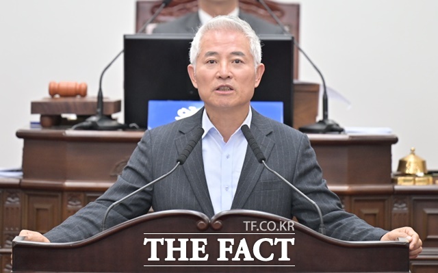 이상표 공주시의회 의원이 31일 제261회 임시회 제4차 본회의에서 5분 자유발언을 하고 있다. /공주시의회