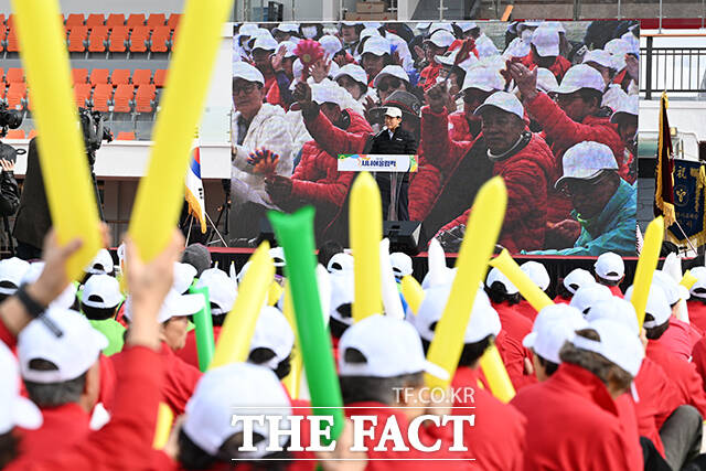 축사하는 오 시장.