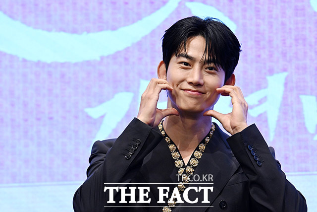 가수 겸 배우 옥택연이 내년 비연예인 여성과 백년가약을 맺는다. /남용희 기자