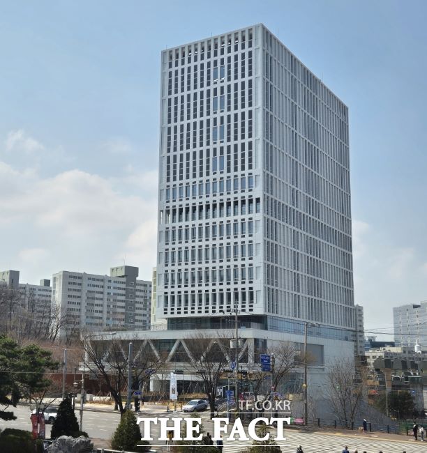 스마트도시 통합운영센터가 위치한 R&D종합센터 전경. /부천시