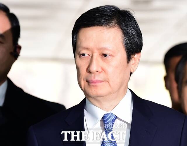 4일 재계에 따르면 신동주 전 일본 롯데홀딩스 부회장은 지난 2022년 11월 이후 고 신격호 창업주 선영을 찾지 않고 있다. /더팩트 DB