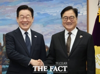  시정연설 전 우원식 국회의장과 환담하는 이재명 대통령 [TF사진관]