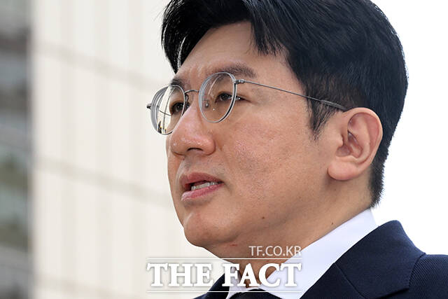 서울경찰청 금융범죄수사대는 5일 오전 10시께부터 자본시장법상 사기적 부정거래 혐의를 받는 방시혁 하이브 의장을 불러 조사 중이라고 밝혔다. /서예원 기자